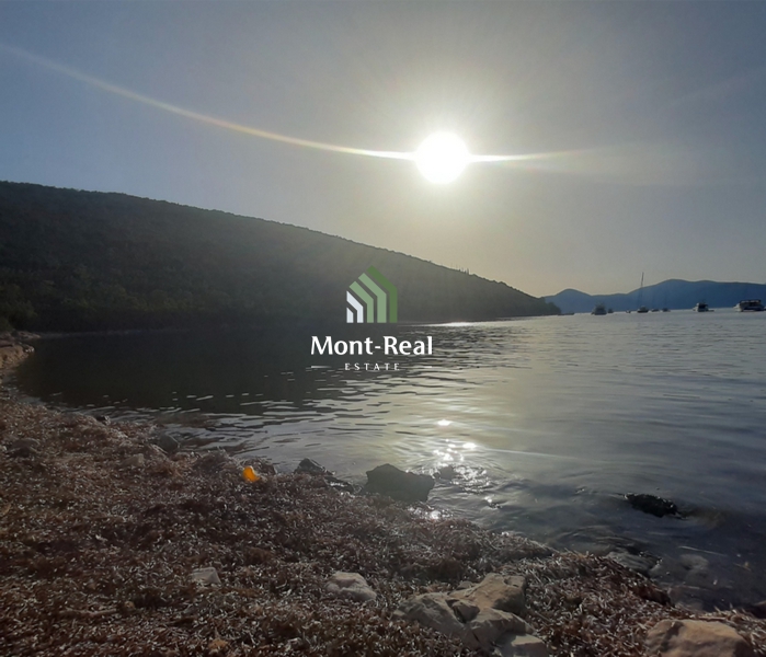 Prodaje se plac u Glavatičićima, Kotor P008KO