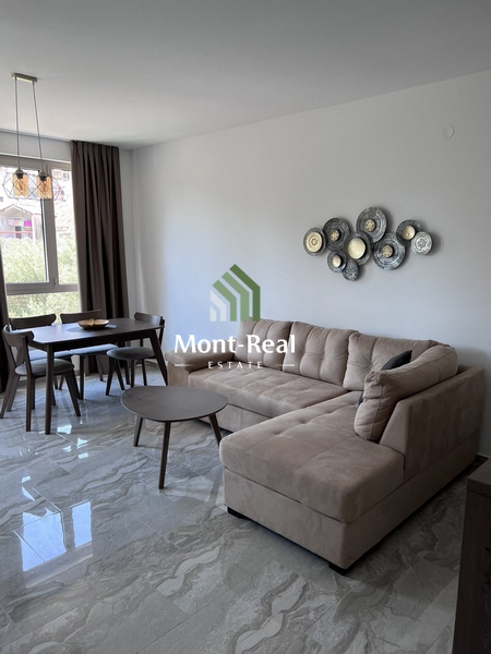  Moderno opremljen jednosoban stan, Budva IS036BD