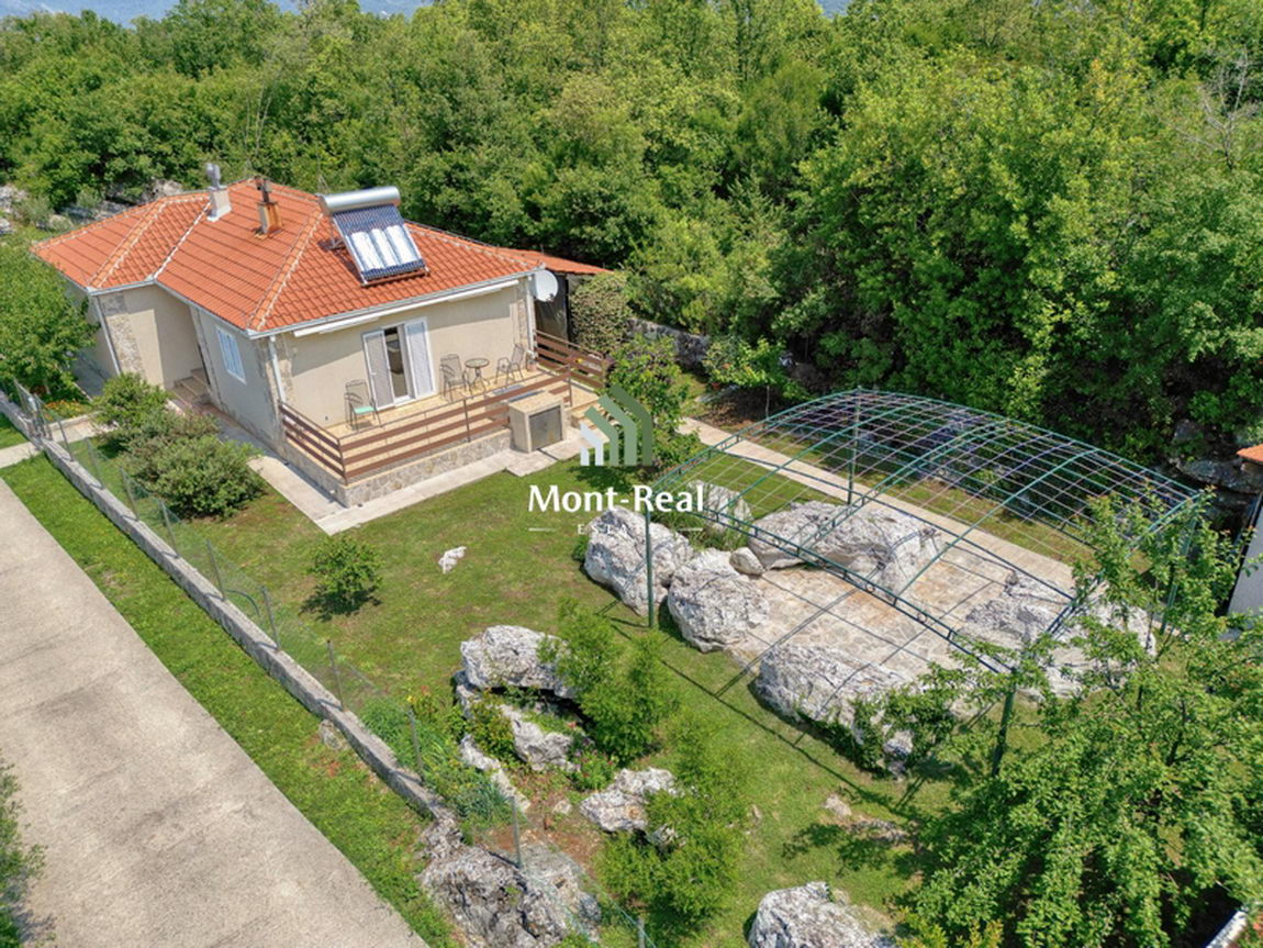 Kuća sa panoramskim pogledom na planine, Vranovići, Budva K010BD