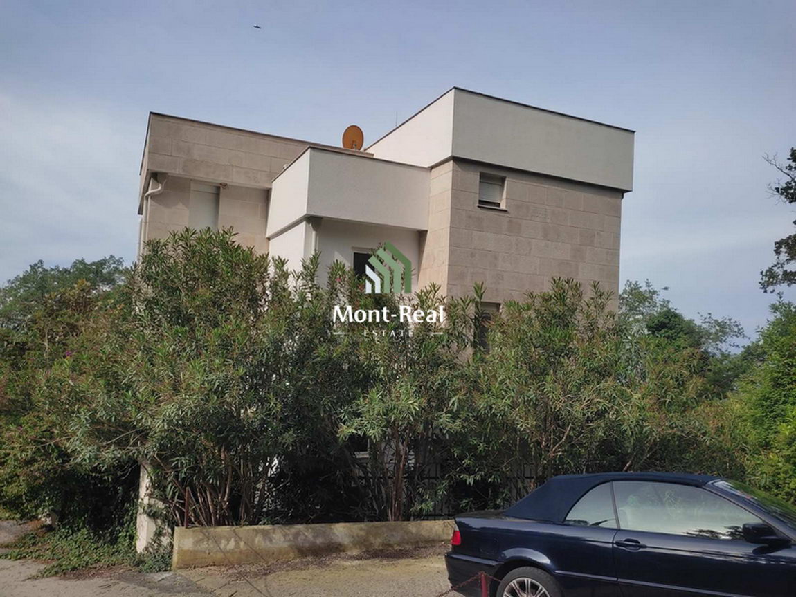 Vila na samoj obali mora – Perazića Do | S243BD