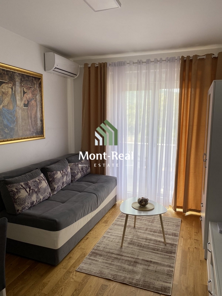 Izdaje se nova garsonjera u  Budvi IS196BD
