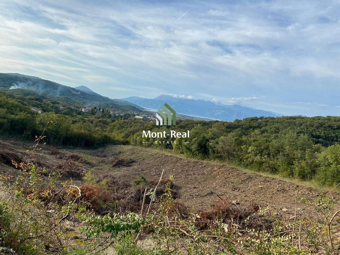 Urbanizovan plac 506m², Radanovići P017KO