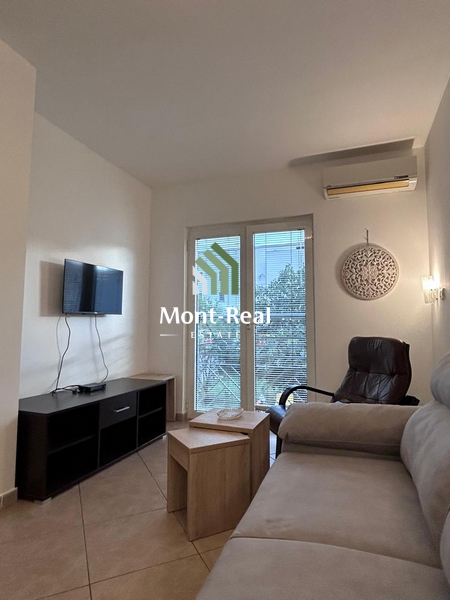 Izdaje se studio apartman –  Budva IS260BD