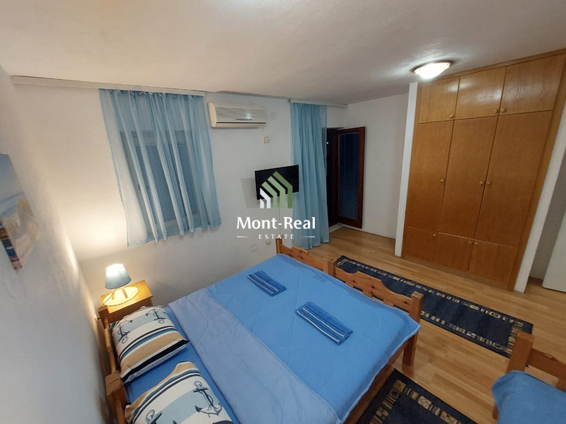 Izdaje se apartman – Budva, IS264BD