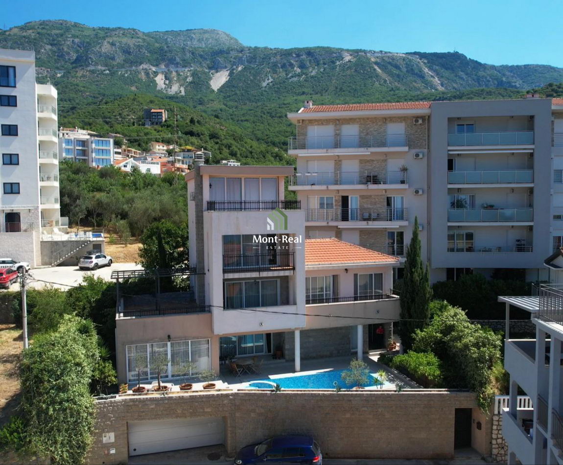 Luksuzna vila sa pogledom na more u Ivanovićima, Budva K029BD
