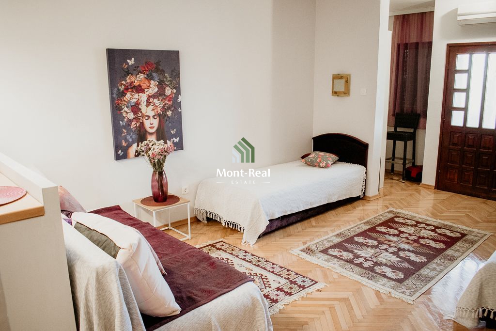 Izdaje se garsonjera u naselju Dubovica Lux – Budva IS296BD