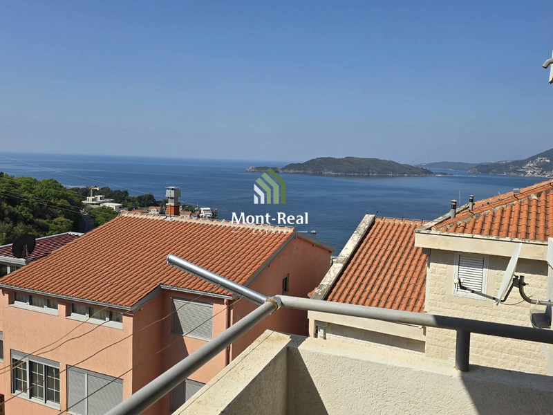 One bedroom apartment with sea view for rent, Budva (Miločer) IS186BD